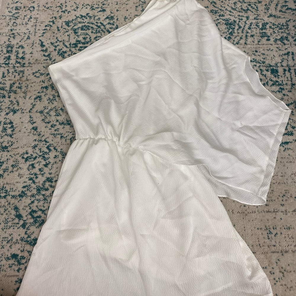 Impeccable Pig White One Shoulder Dress